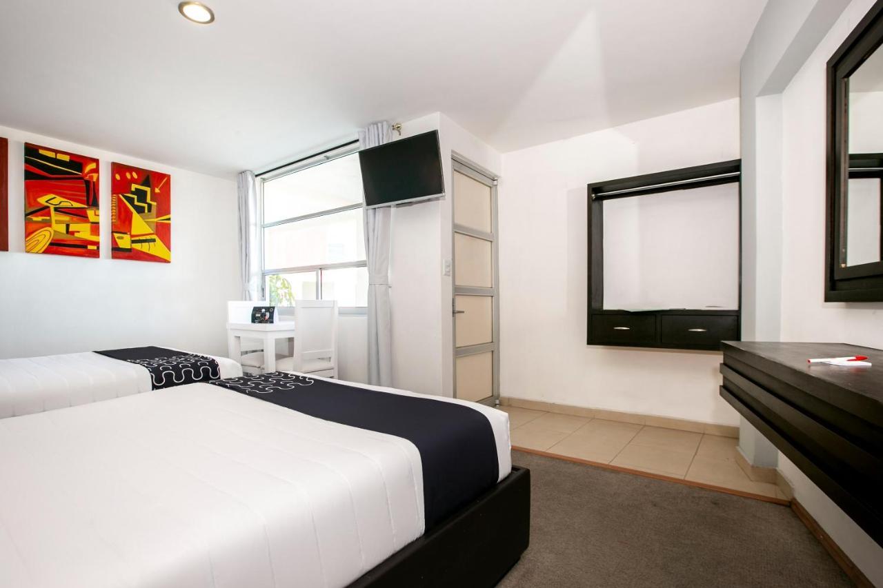 Hotel Euro Confort,Pachuca Экстерьер фото