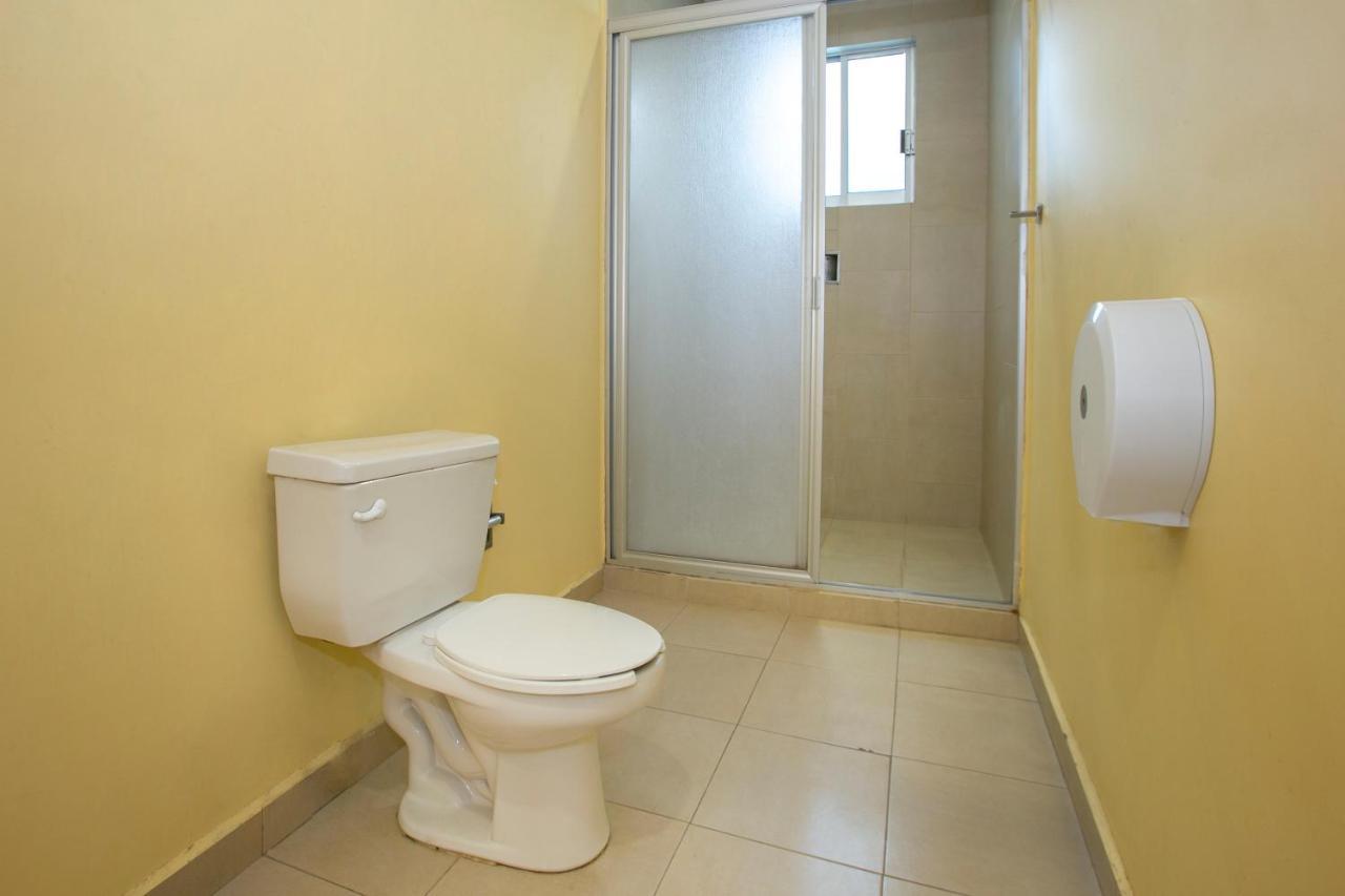 Hotel Euro Confort,Pachuca Экстерьер фото