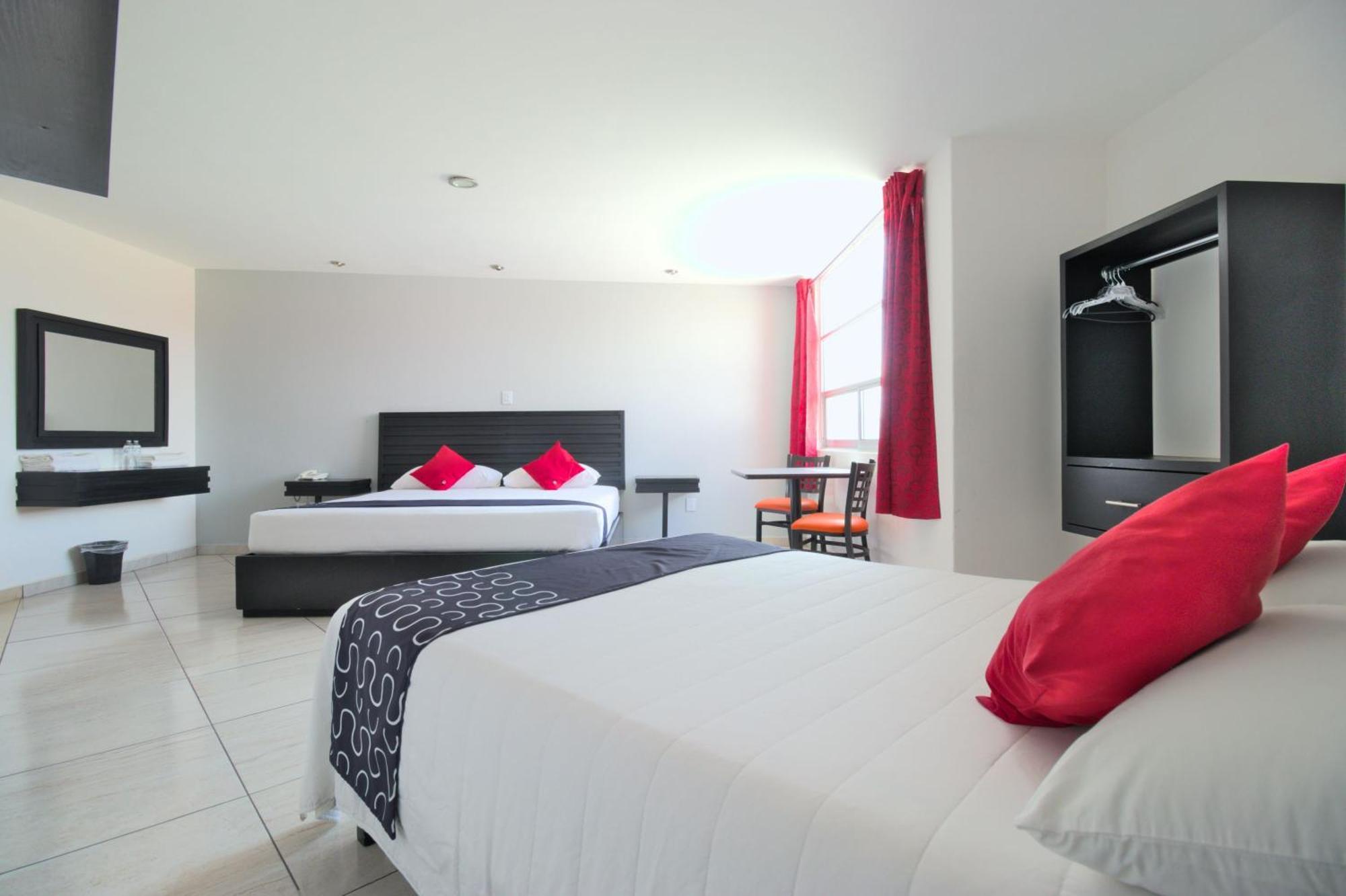 Hotel Euro Confort,Pachuca Экстерьер фото